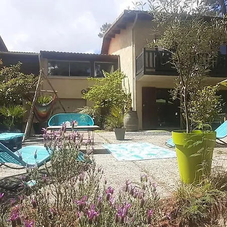 Mon Petit Coin Sous Les Pins Сasa de vacaciones