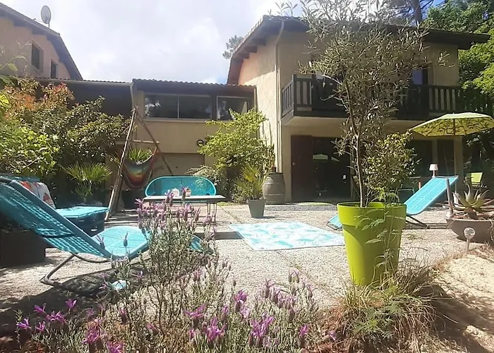 Mon Petit Coin Sous Les Pins Дом отдыха